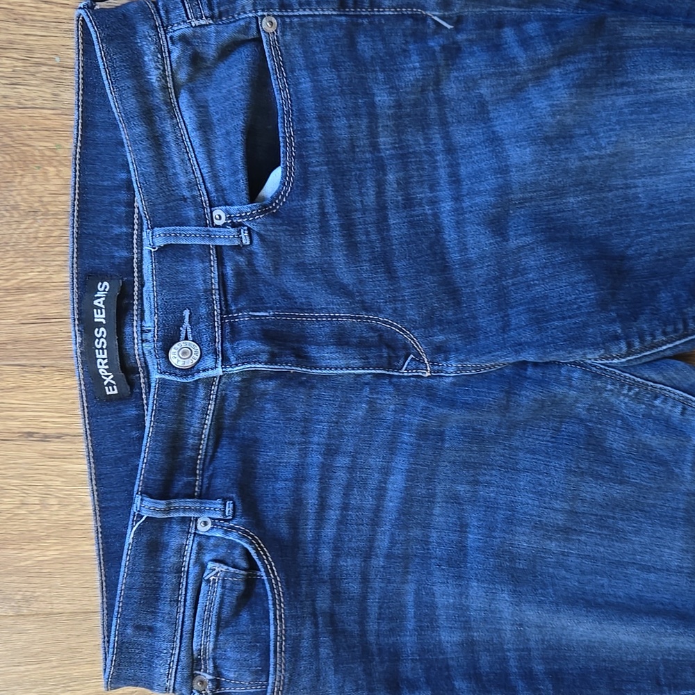 Express Distressed Jeans 10R - Picture 2 of 4